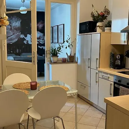 Designerwohnung Afrika Sehr Zentral Gelegen Apartment Hannover